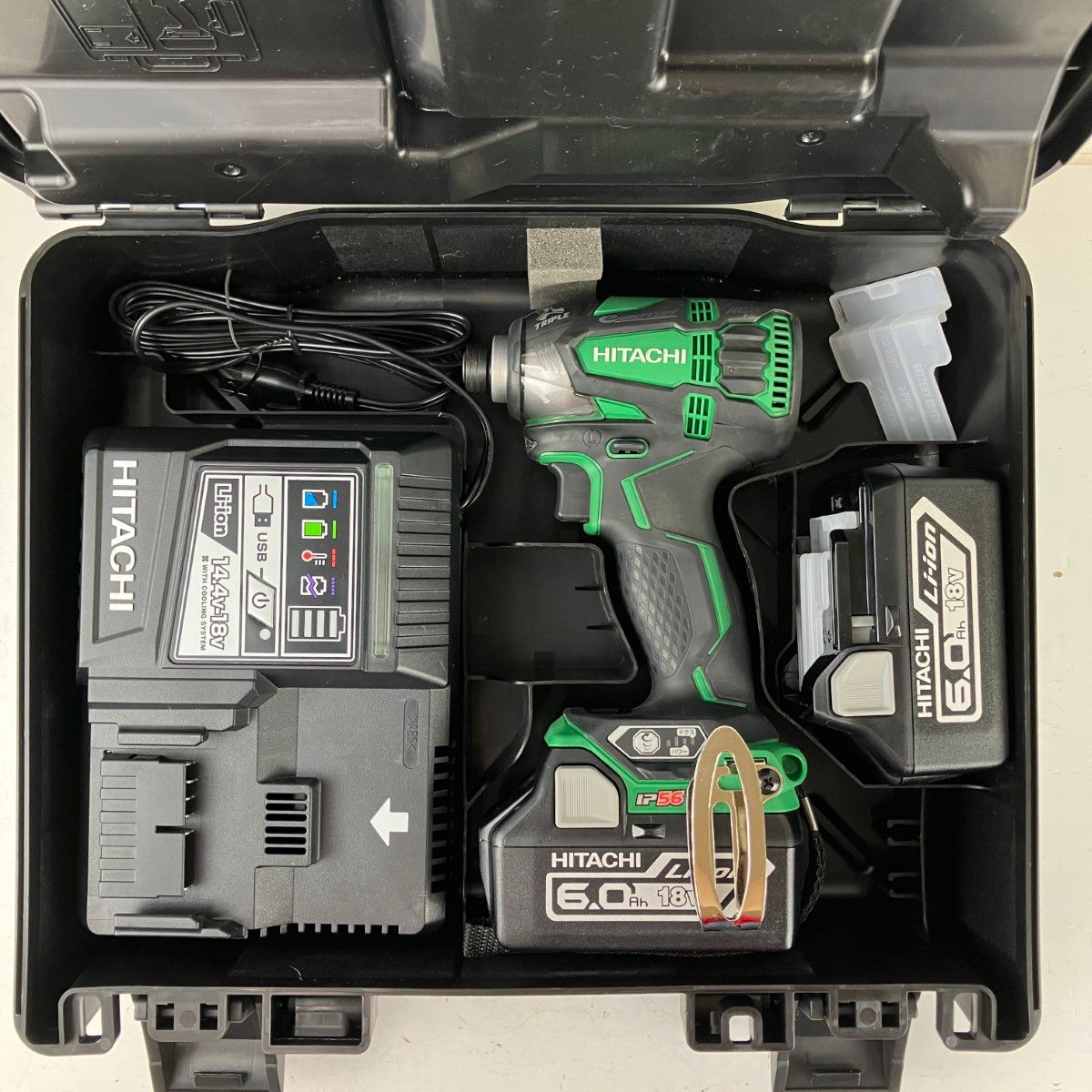 ЗЗHITACHI 日立 18v インパクトドライバ バッテリーx2 充電器 ケース付 WH18DDL2 グリーン×ブラック