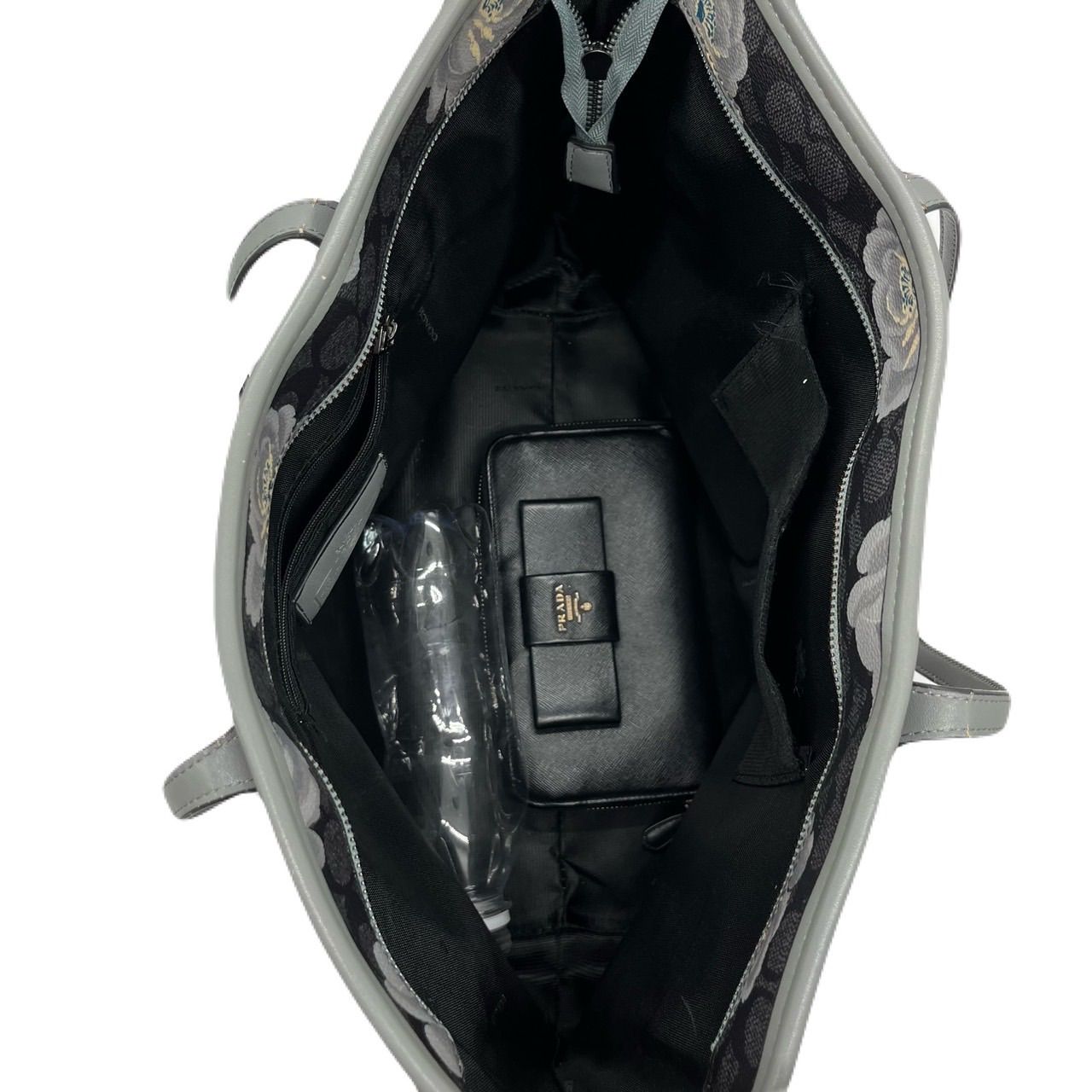 極美品】コーチ ボディバッグ ロゴ型押し シボ革 斜め掛け ブラック