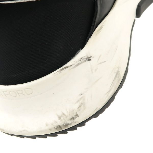 スニーカー Bランク