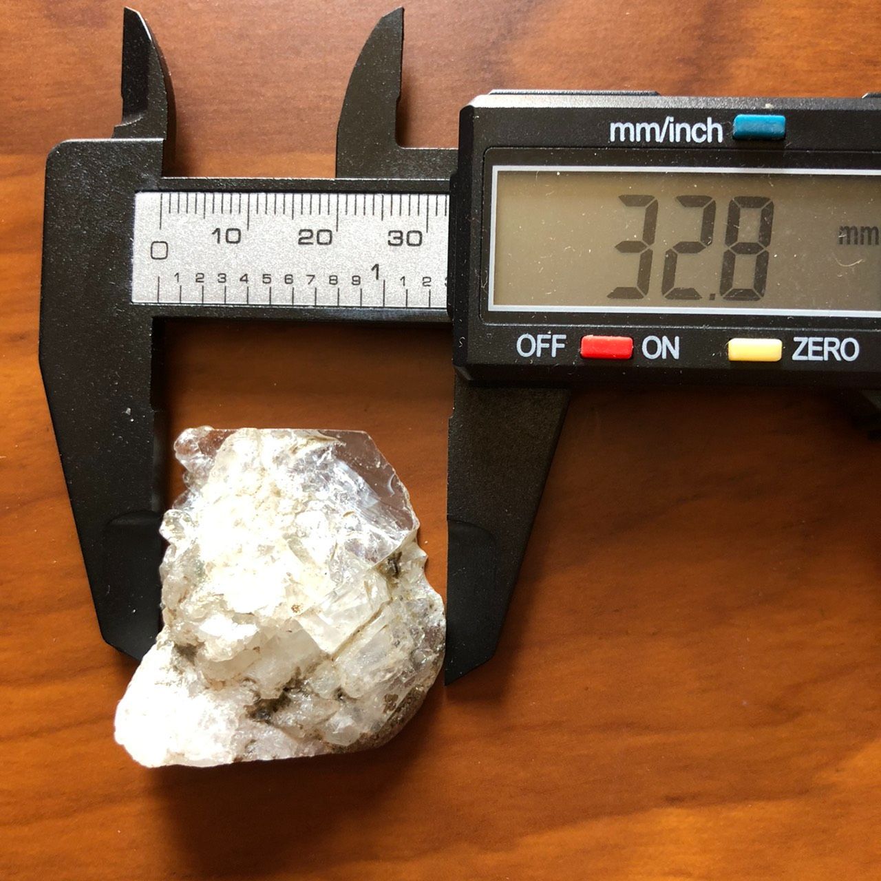 最終お値下げ中　ロシア産フェナカイト　虹入り原石　大粒 ロシア産フェナカイト（虹入り） | Crystal Light