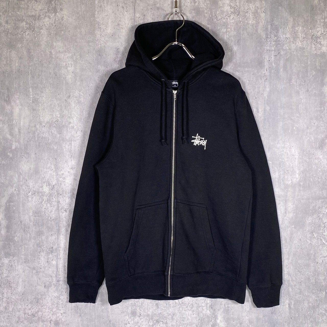 STUSSY』ステューシー (M) バックロゴ プリント ジップパーカー - メルカリ