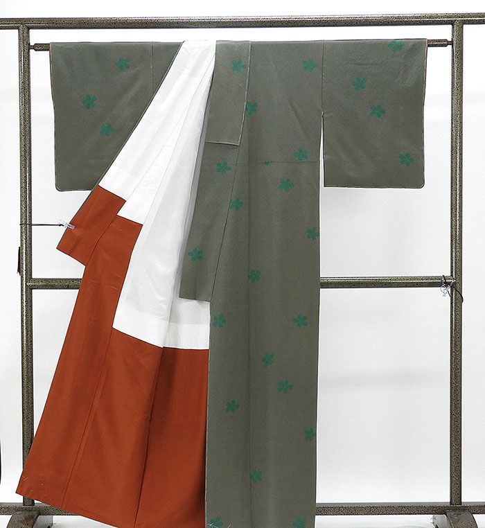 美品未着用 辻村寿三郎落款 絽縮緬 夏着物 正絹“優しい涼味と萩”小紋 K-47 小紋 未使用 正絹 辻村寿三郎 ジュサブロー 身丈160cm 裄丈64.5