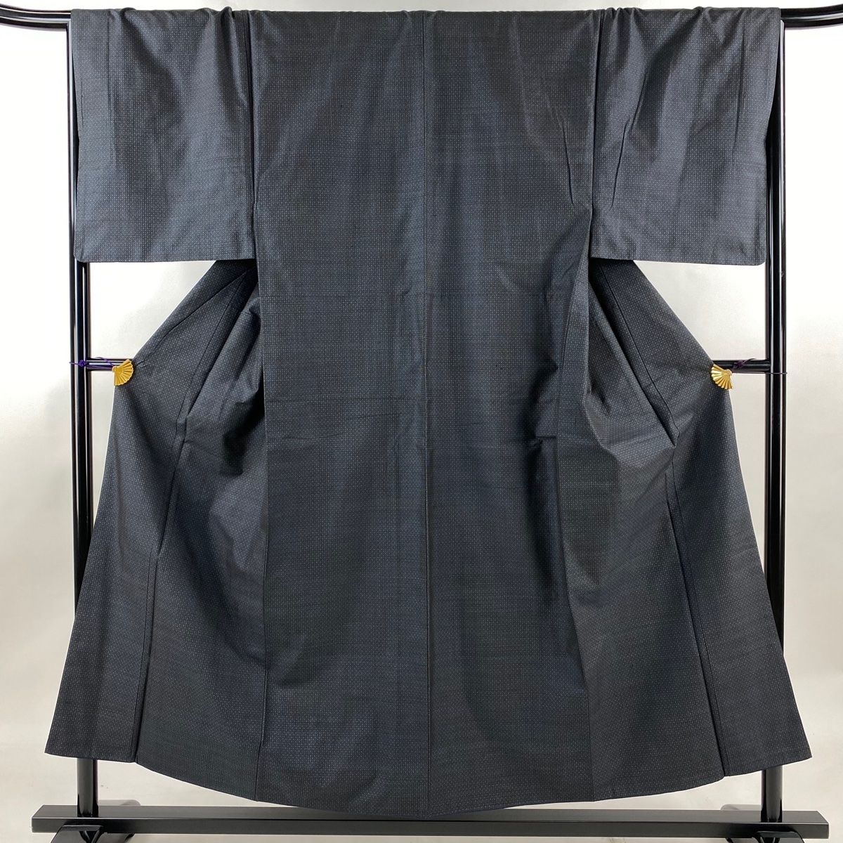 男着物 身丈153cm 裄丈67.5cm L 袷 アンサンブル 紬地 幾何学模様 紺色 正絹 名品