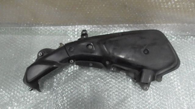 ライブディオZX中期 AF35 の エアクリーナーボックス