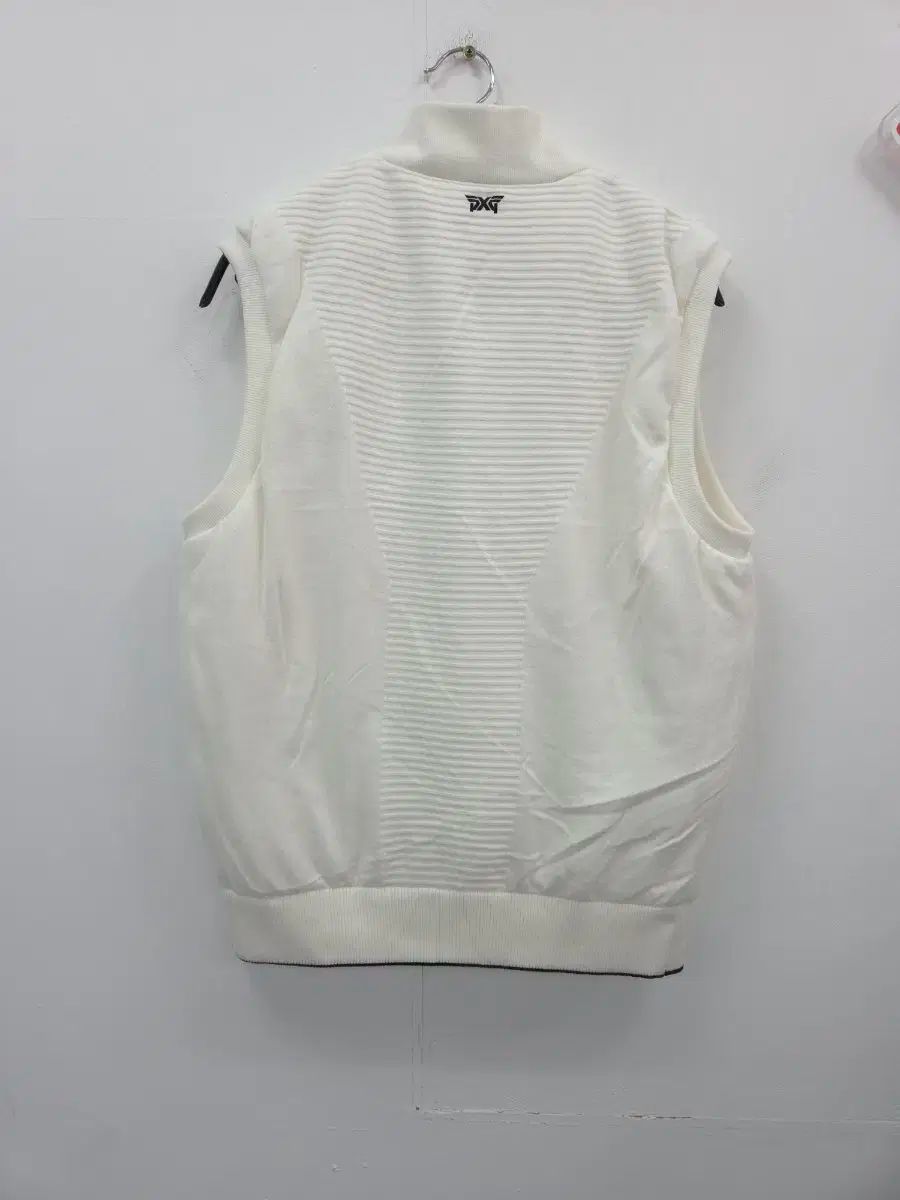 パーリーゲイツ 白 ダウンベスト サイズ6 パーリーゲイツ 白 ダウンベスト サイズ6 パーリーゲイツ 白 ダウン