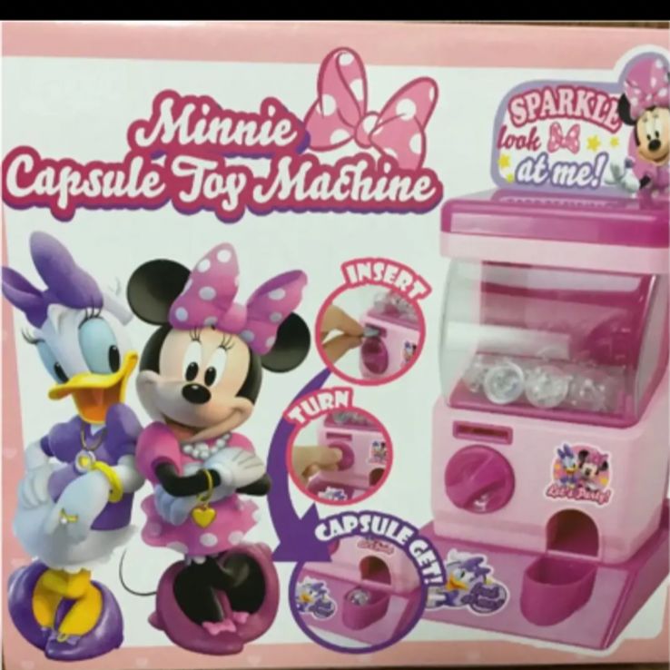 ミルキー、ミニー、ピノキオ、ディンカーベル、非売品のチャームセット ミルキー、ミニー、ピノキオ、ディンカーベル、非売品のチャーム