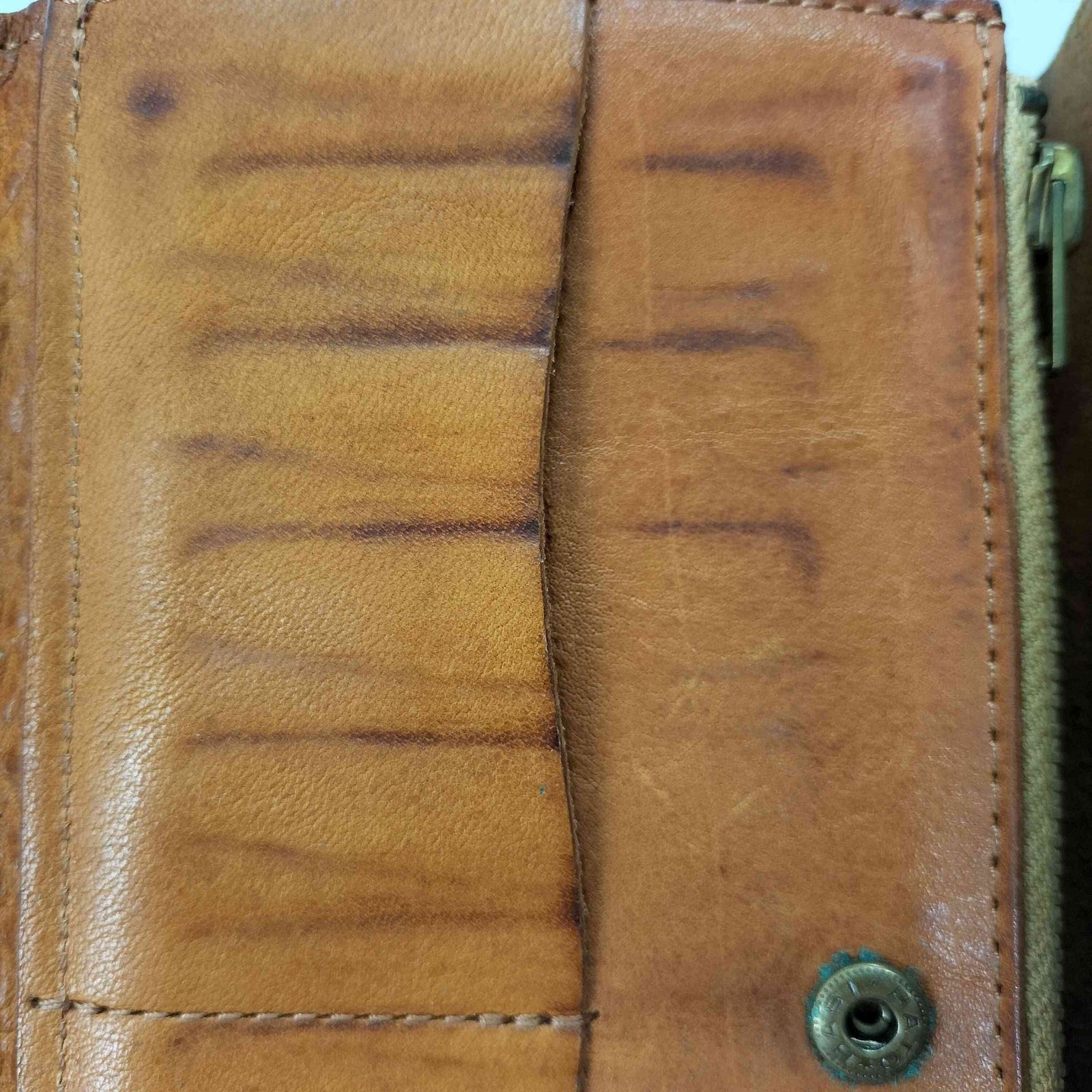 【最終値下】アミアカルヴァフォーシップス　ブラウン　三つ折り財布　栃木レザー使用 最終値下】アミアカルヴァフォーシップス ブラウン 三つ折り財布