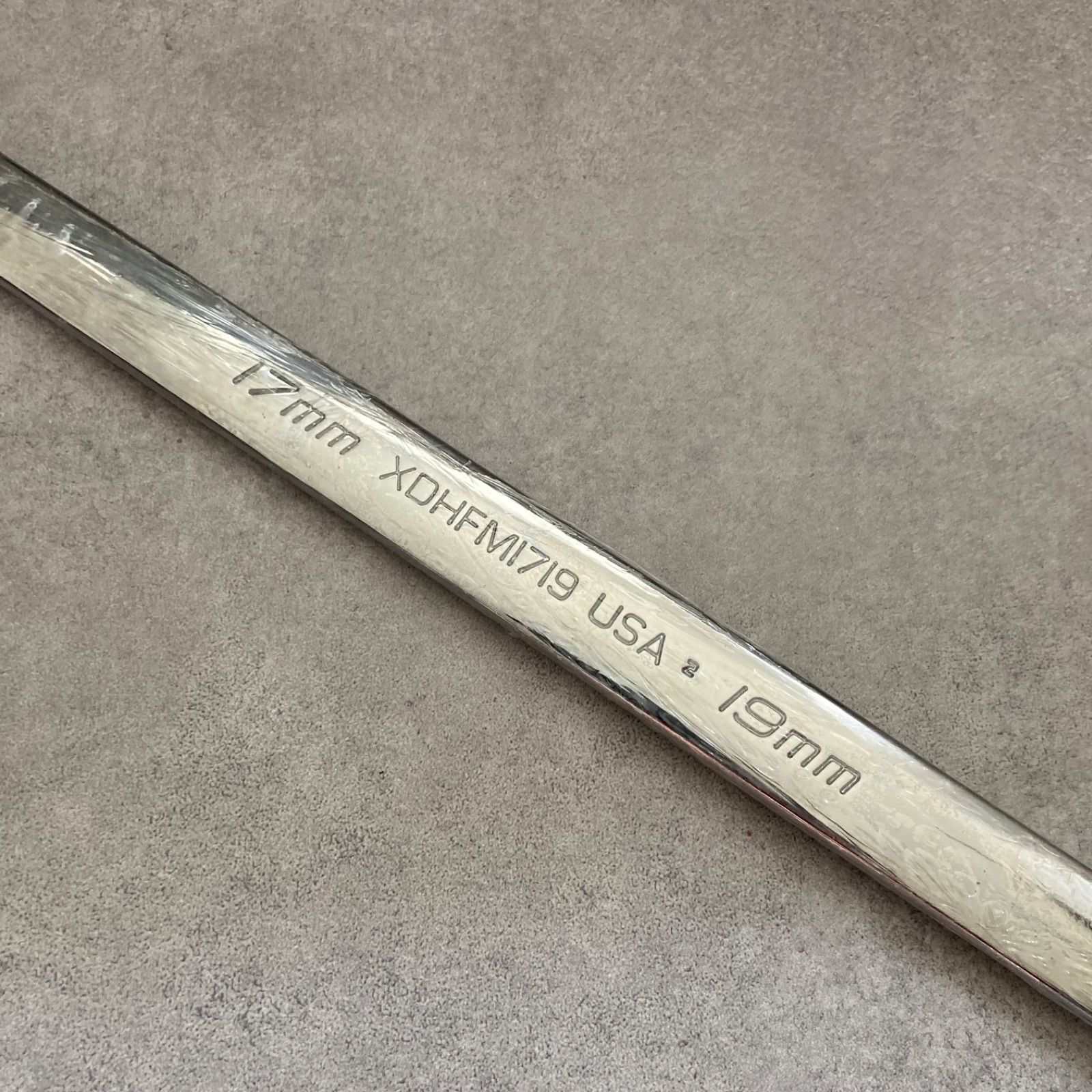 【新品】　XDHFM1719　Snap-on スナップオン　スタンダード　メガネレンチ　0°オフセット　17mm19mm　002 SNAP-ON ロングストレートメガネレンチ 17×19mm XDHFM1719