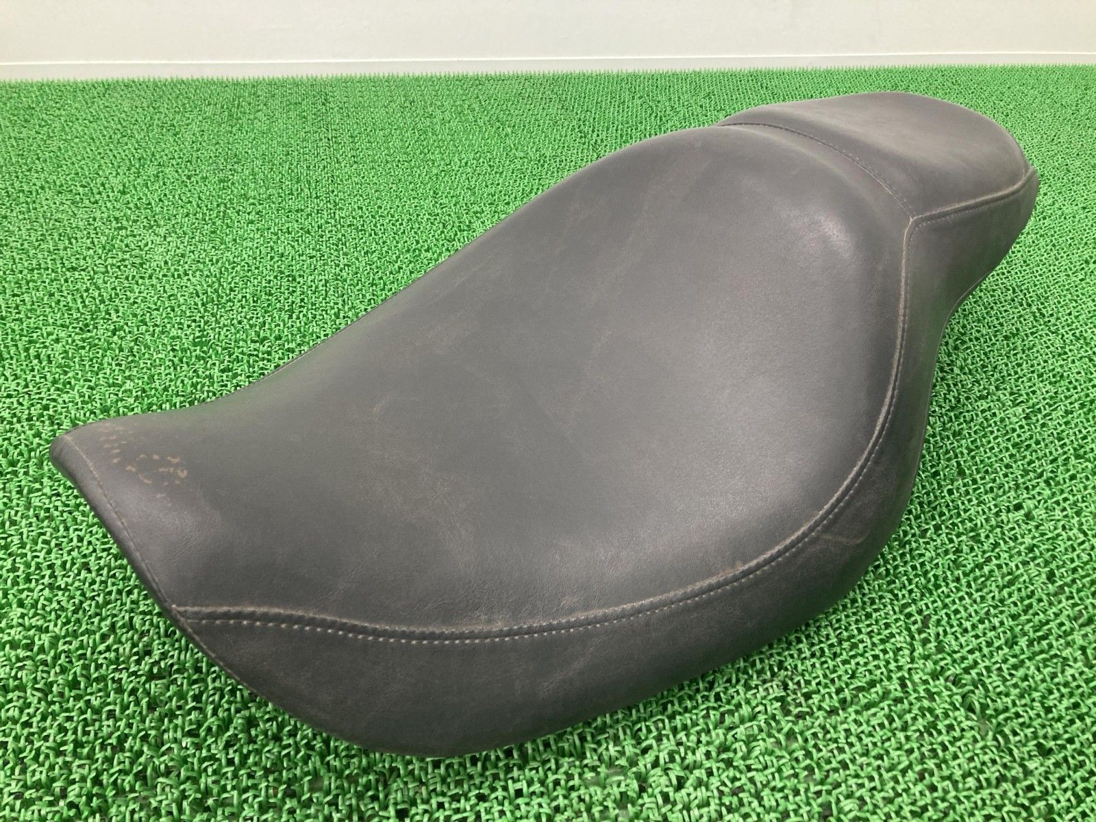 FXDL1450 シート ハーレー 純正 バイク 部品 ダイナ