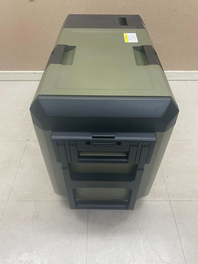 マキタ 充電式保冷温庫 CW004G オリーブ 29L 【楽天市場】マキタ 充電