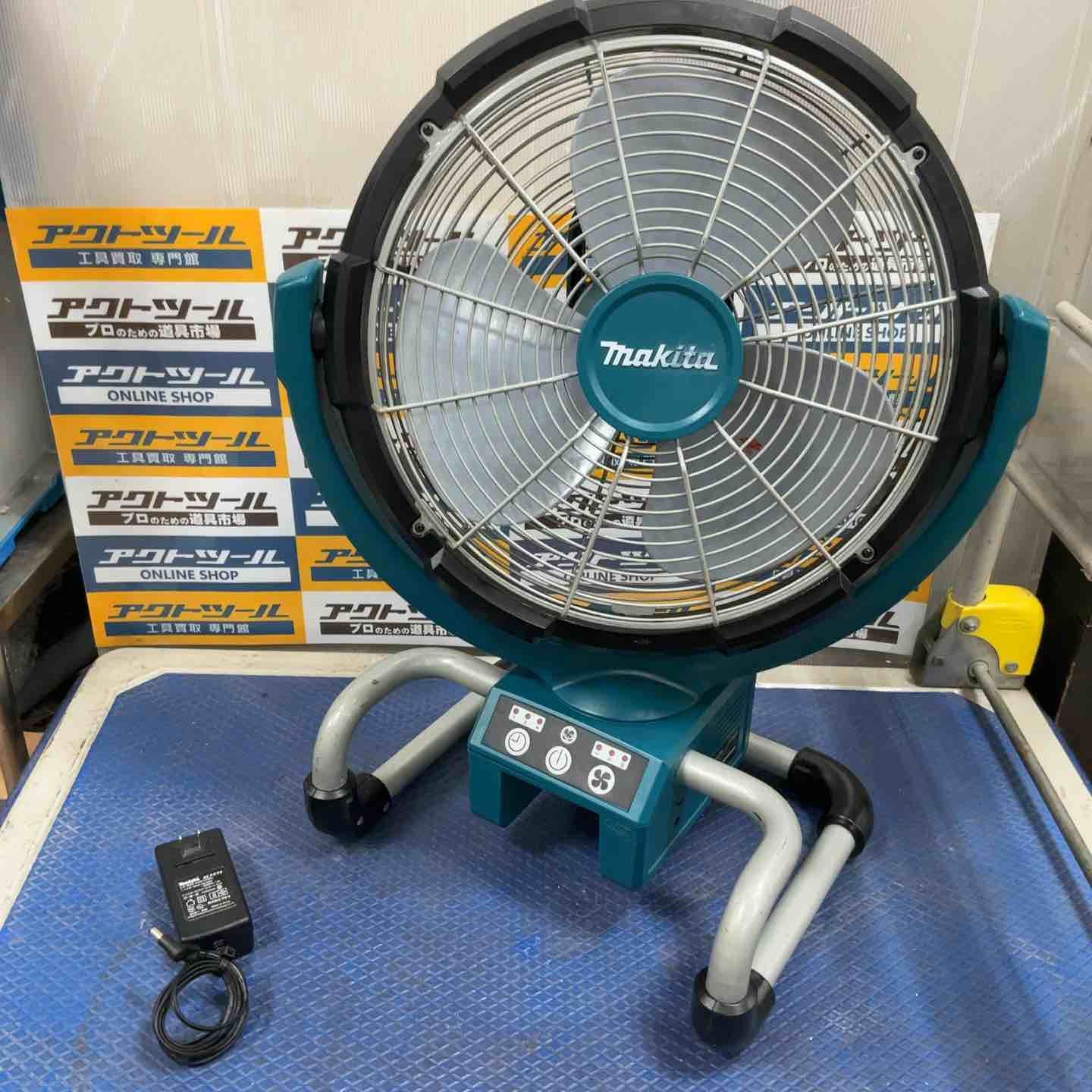 中古品 □ makita コードレス産業扇 CF300DZ □ A □ ITADPVOMWRFS ☆マキタ(makita) コードレス産業扇 CF300DZ【草加店】 【公式通販】