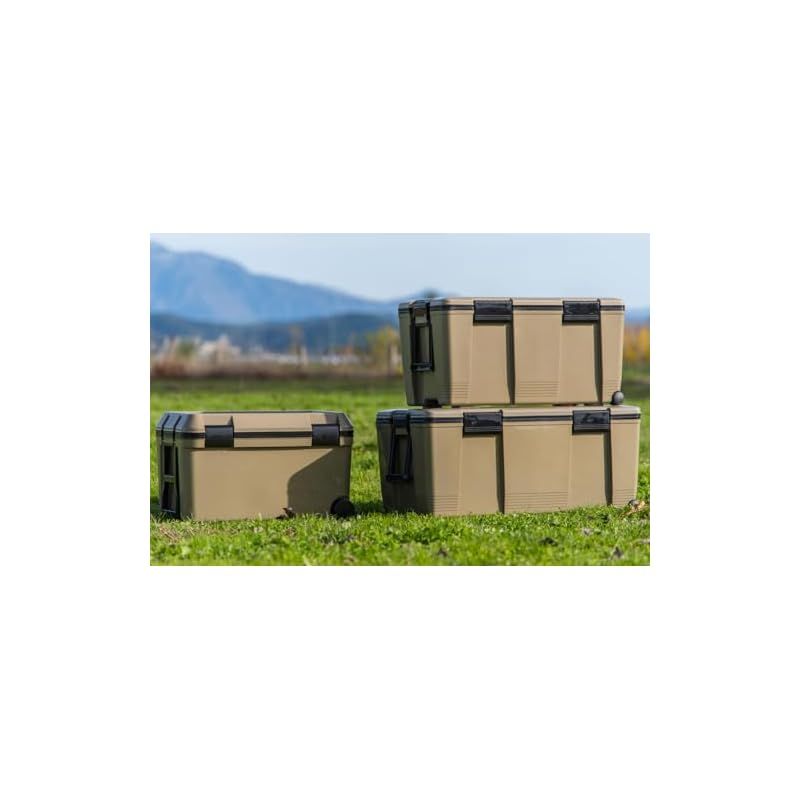 アウトドアシーンに映える クーラーボックス