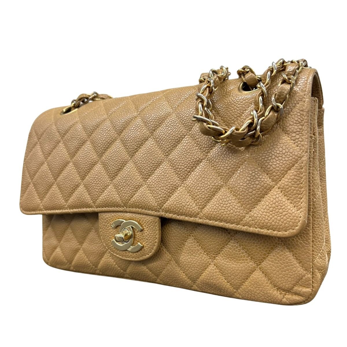 美品　シャネル　マトラッセ 24　ダブルチェーン ショルダーバッグ　ハンドバッグ CHANEL シャネル マトラッセ 良品 A01112 Wチェーンショルダー