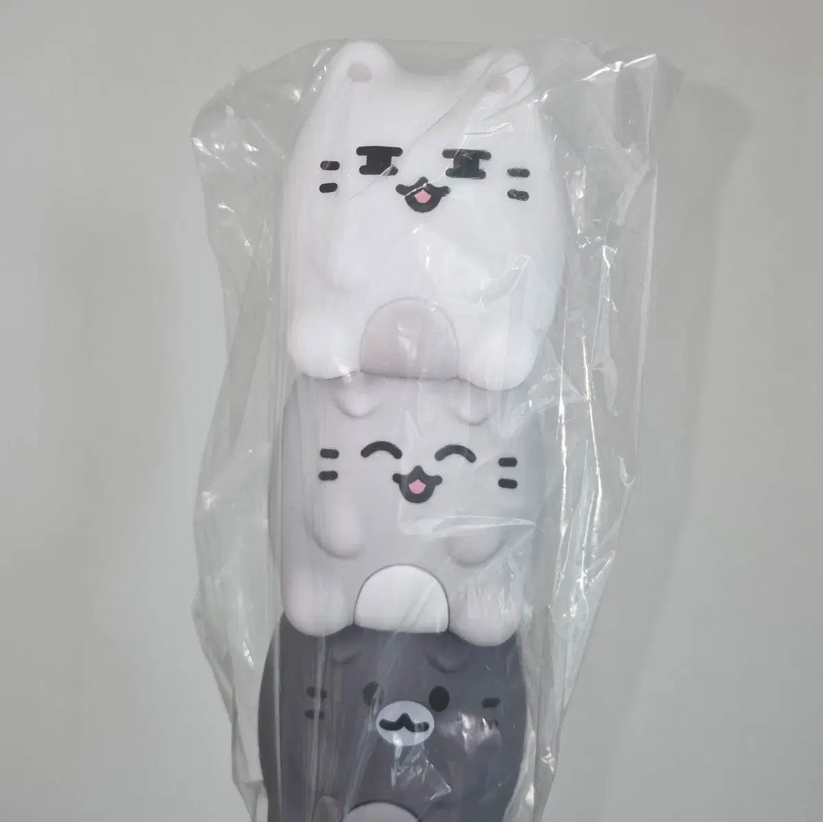 奉仕【 いちごに雪輪ネコ 】浜ちりめん正絹◆手描き京友禅染め◆九寸名古屋帯地◆未仕立て 名古屋友禅の通販