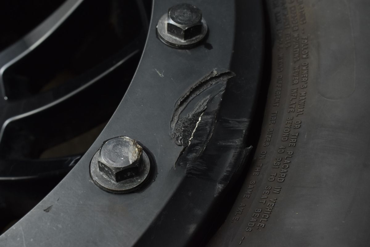 バリ溝】SOLID RACING turbine Z1 16in 8J -25 PCD114.3 BFグッド 