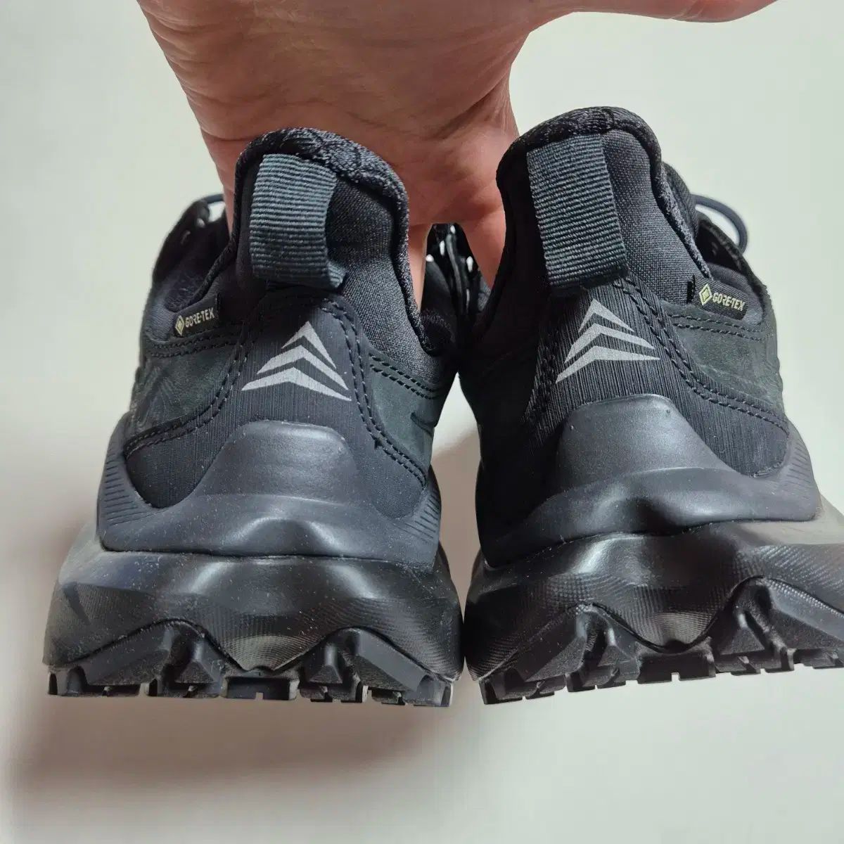 ホカオネオネ カハ２