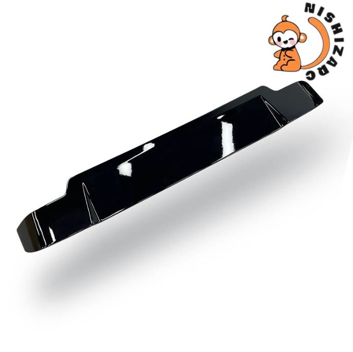 リアウィング新型ルーヴァー ディフェンダー