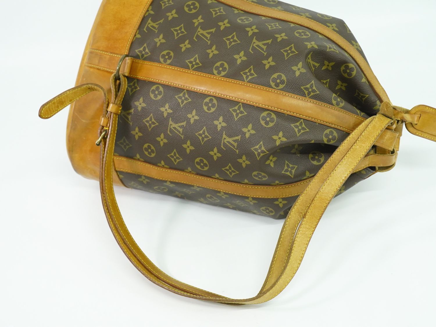 LV