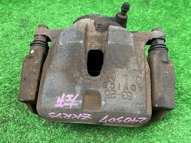 トヨタ ZRR70/75 ノア ヴォクシー フロントキャリパー 左右 250208217 トヨタ ZRR70/75 ノア ヴォクシー フロントキャリパー 左右 250208217