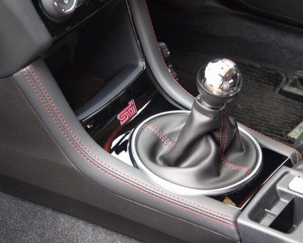 ○新品 SUBARU スバル 純正 WRX Sti STI VA D型 MT シフトパネル