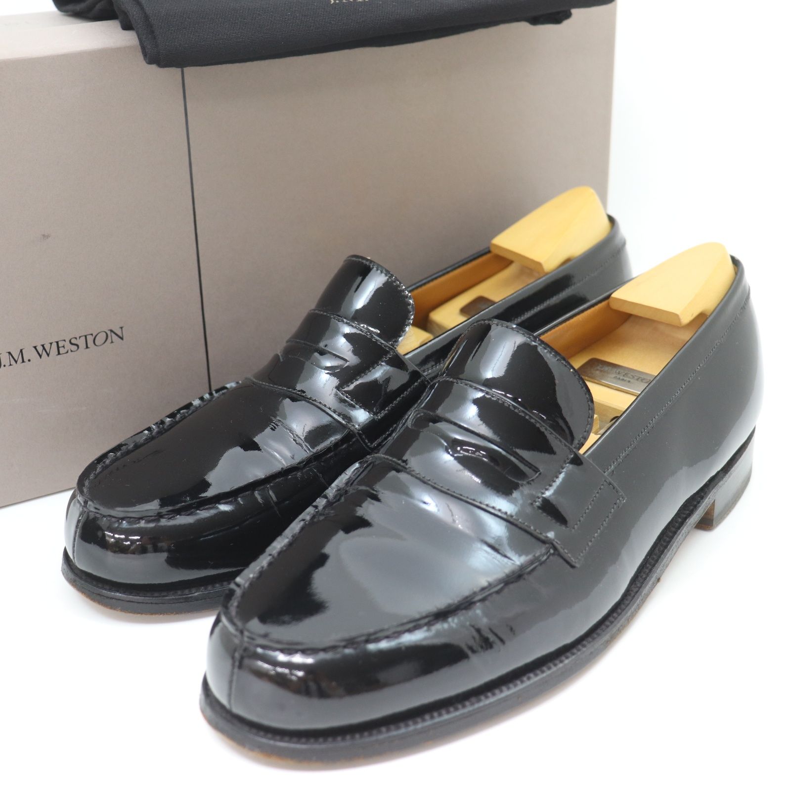 ITEQYMAJUY14 J.M. WESTON×TOMORROWLAND JMウエストン エナメル シグニチャー コインローファー M 951 180 ブラック メンズ サイズ7D