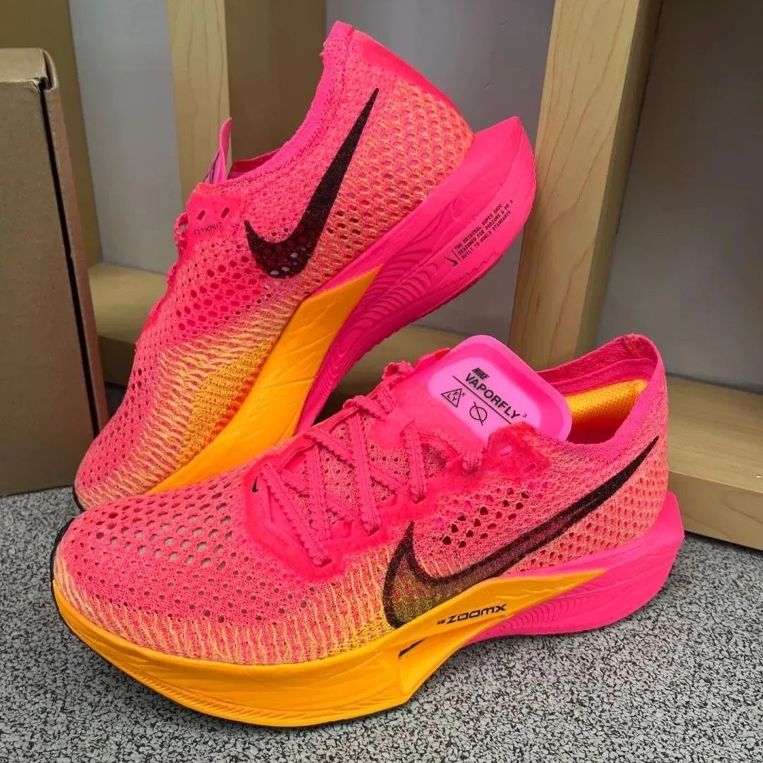 新品 未使用 Nike ZoomX Vaporfly 3 Hyper Pink Laser Orange ナイキ 