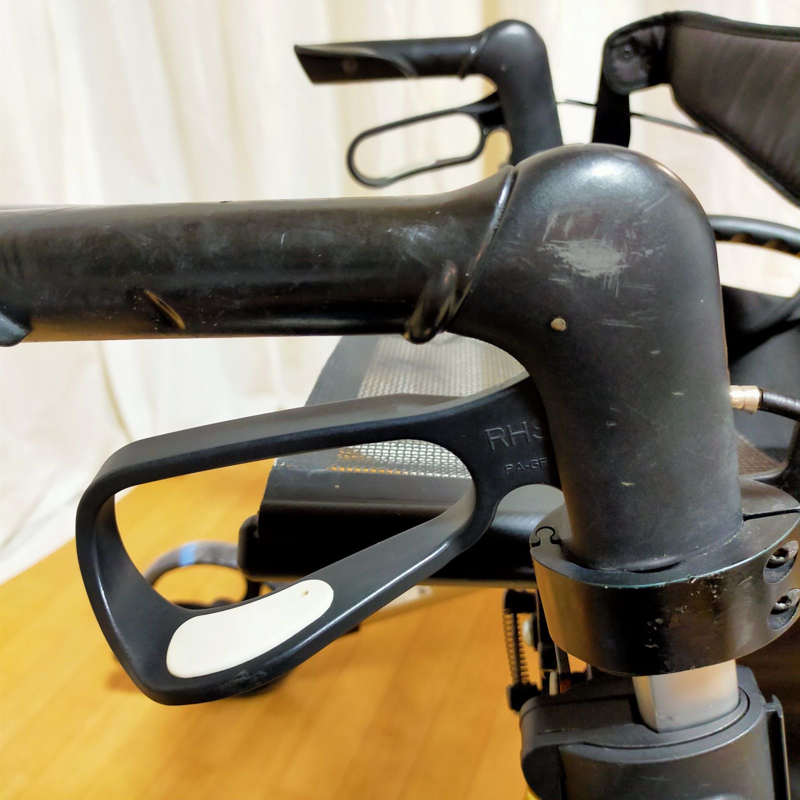 【美品】ハンディウォークM GEMINO 30M 収納バスケット付 ハンディウォークL GEMINO 30 歩行器 歩行車 パナマウントベッド ②