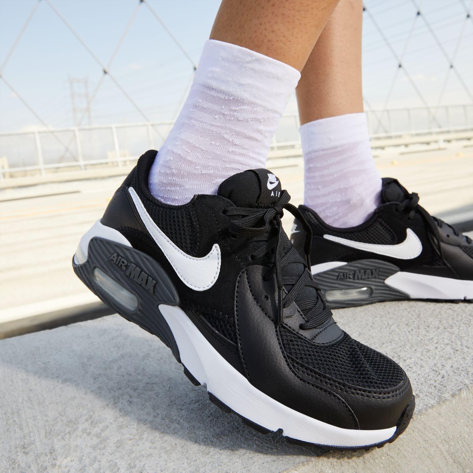 Nike (ナイキ) レディース ロートップ スニーカー US サイズ: 10 