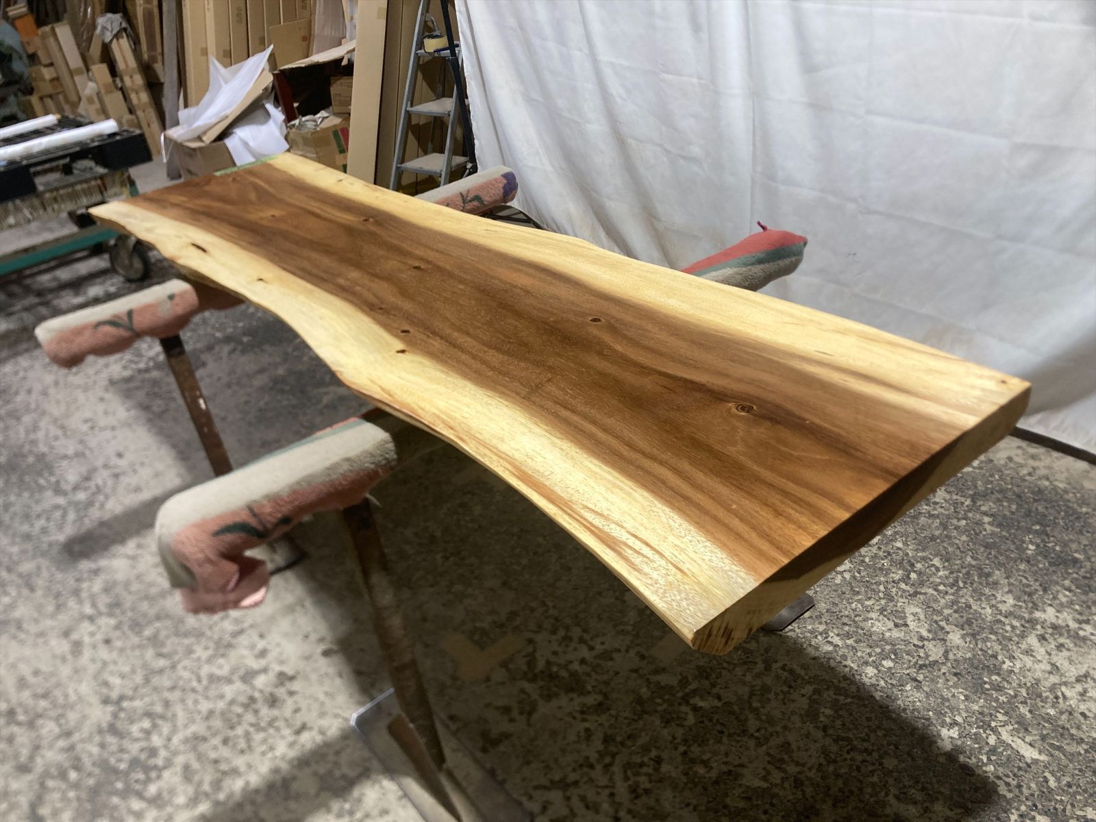 モンキーポッド9245 一枚板無垢