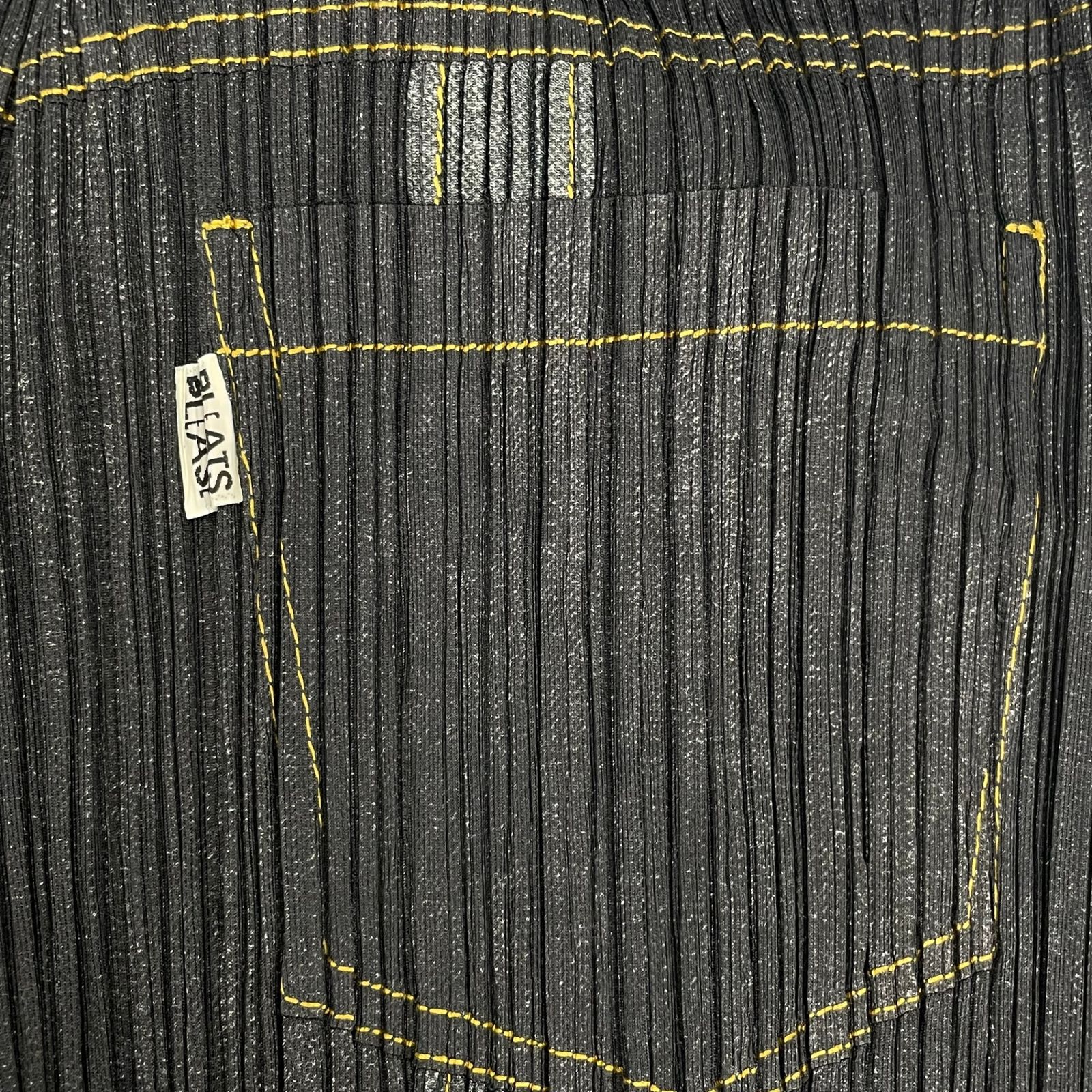 極美品 ISSEY MIYAKE イッセイミヤケ PLEATS PLEASE プリーツ