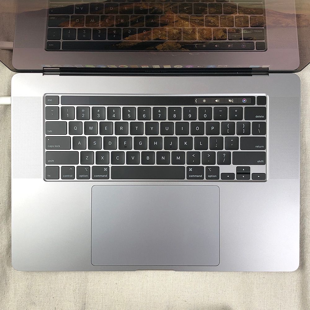 ◇ジャンク品・本体のみ◇Apple MacBook Pro (16インチ, 2019)【Radeon 