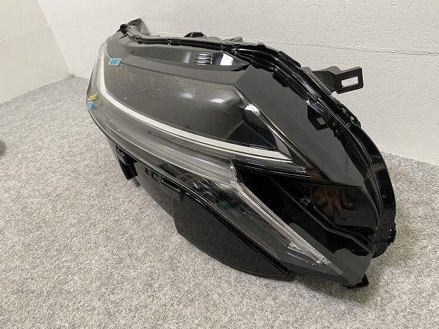 ノートオーラ FE13 右ヘッドライト 日産 FE13 オーラ LED AURA⁄オーラ