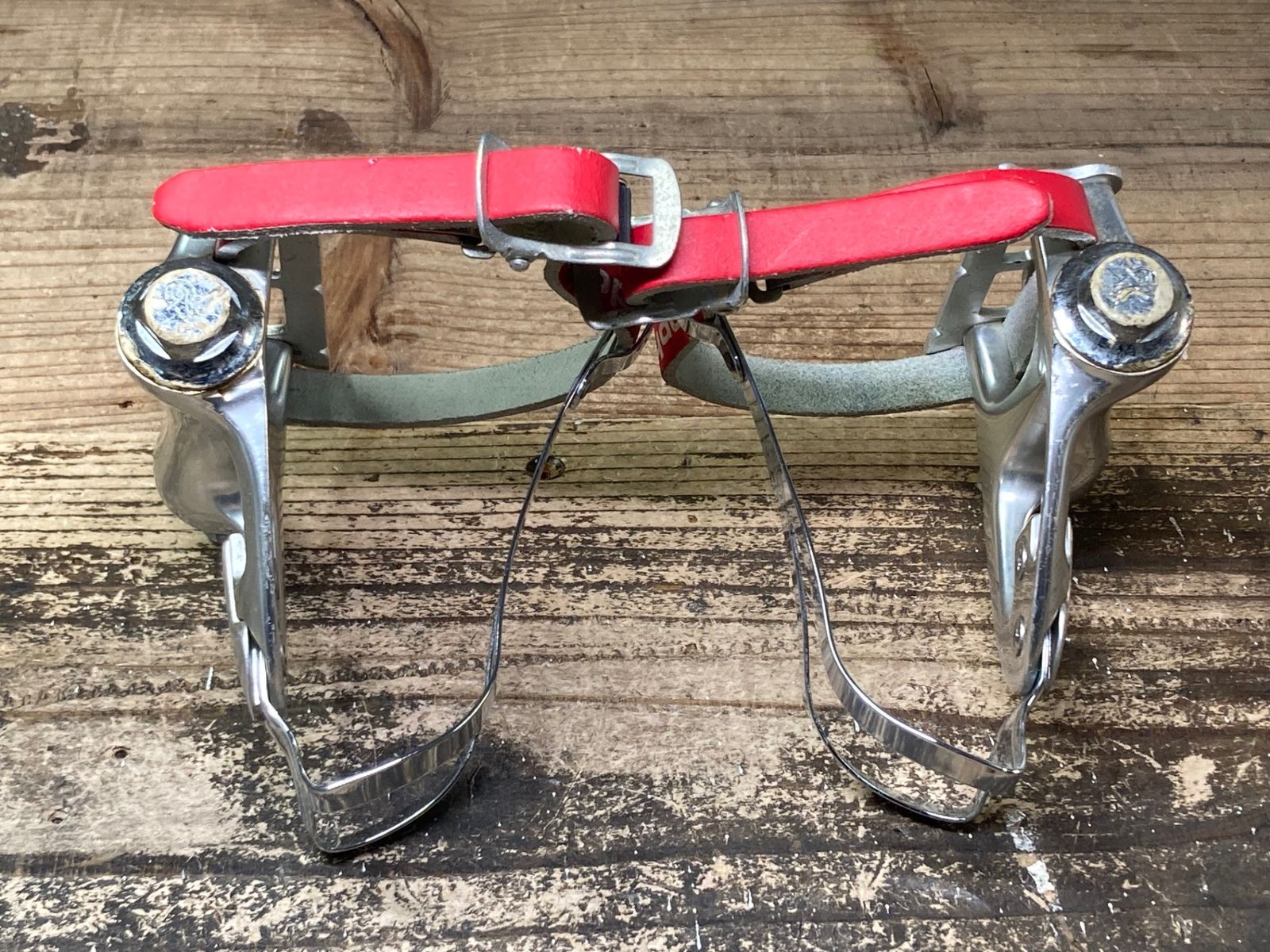 フラットペダル