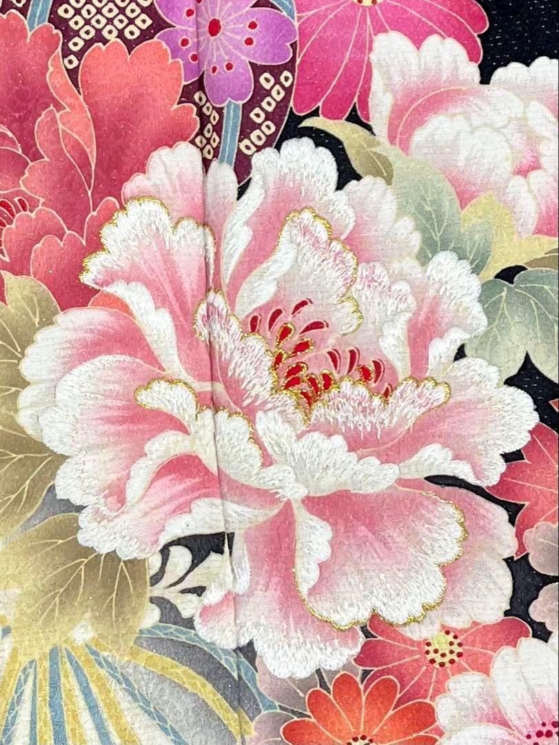 振袖 銀通し 刺繍 花くす玉 紋意匠 正絹 - メルカリ