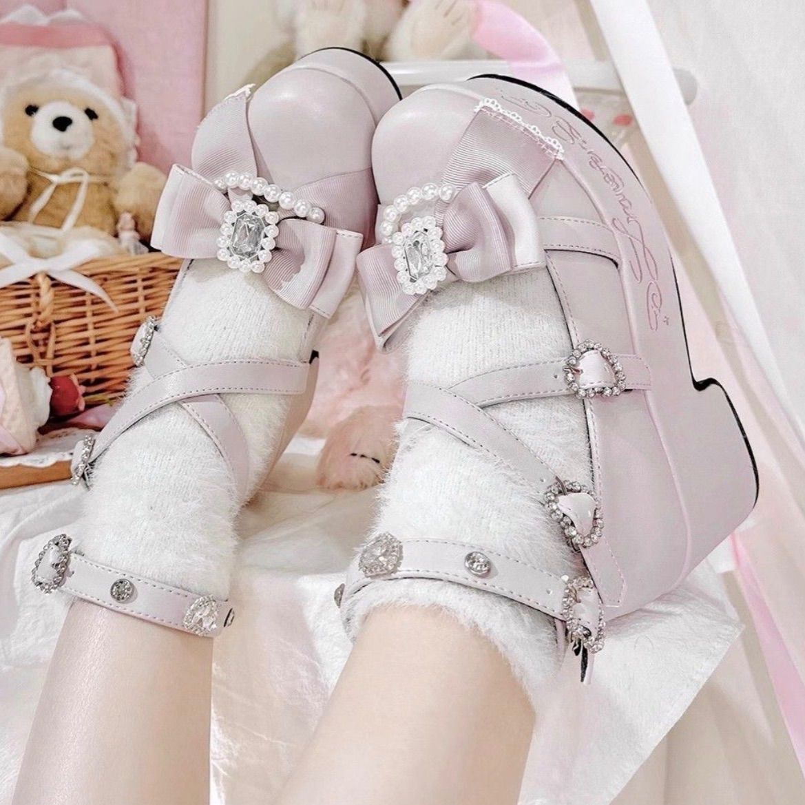 ロリータシューズ ストラップパンプス