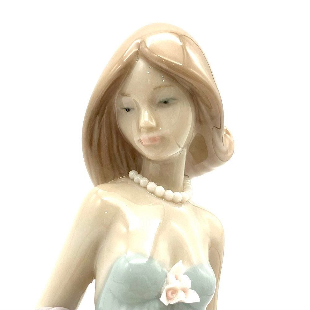 LLADRO リヤドロ 少女 01005487 フィギュリン 置物 インテリア 楽天市場】【P10倍・クーポン】 リヤドロ 少女 5487 リアドロ