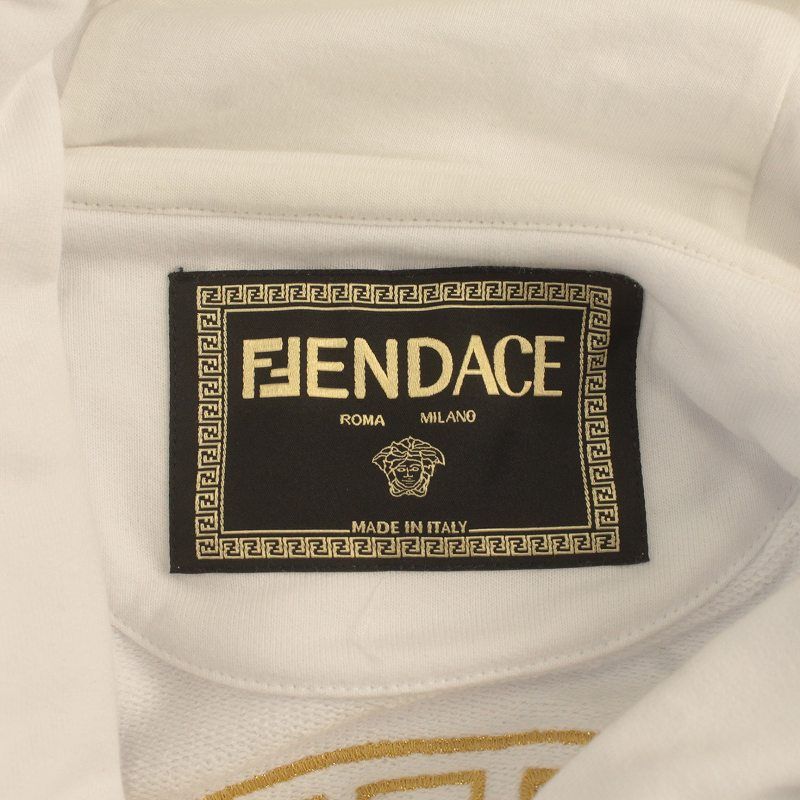 フェンディ FENDI × ヴェルサーチェ フェンダーチェ VERSACE FENDACE 