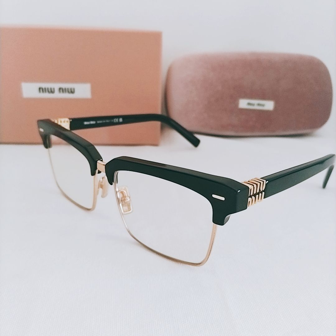 ミュウミュウ ランウェイ サングラス 新品未使用】MIU MIU ランウェイ サングラス ブルーライトカット