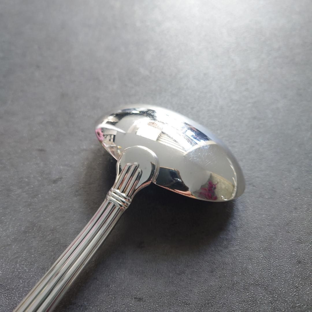 ソースレードル