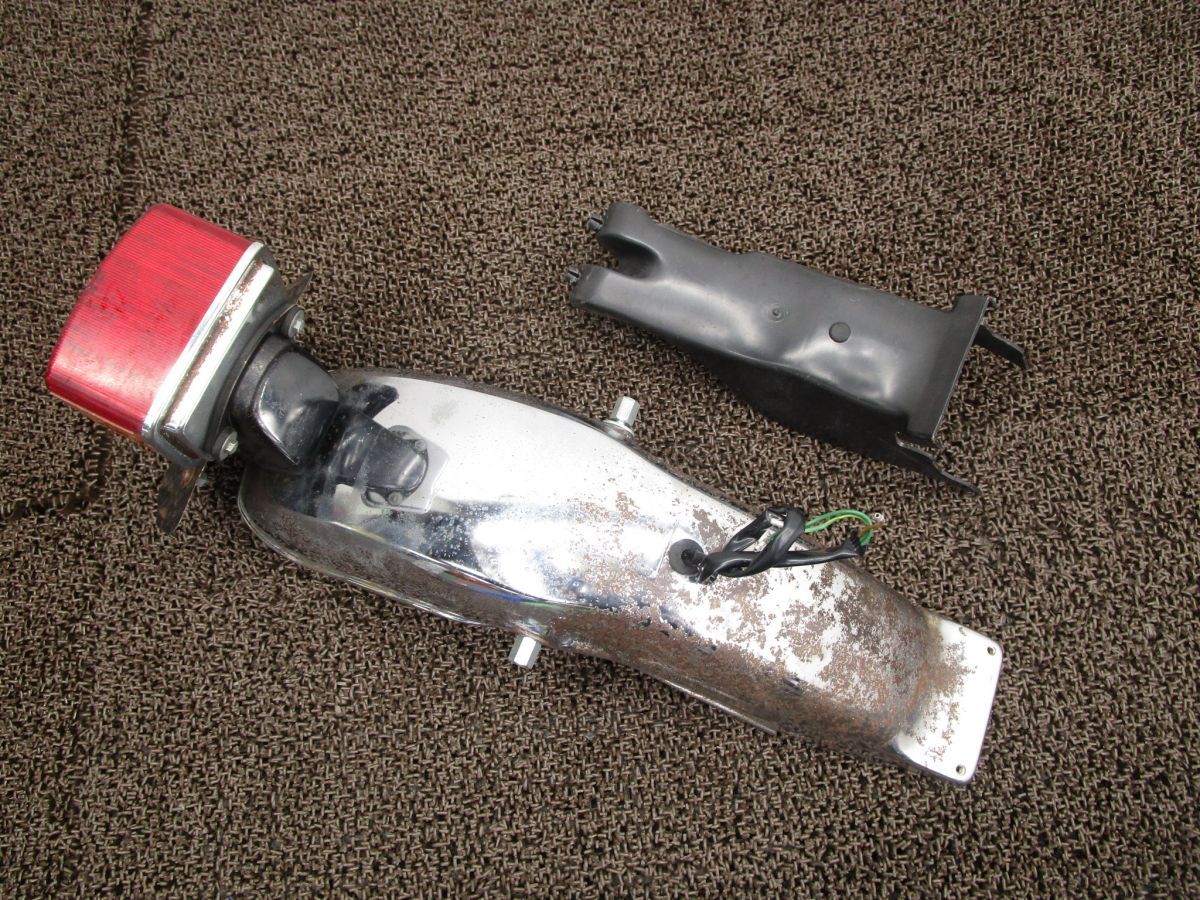 CM125T リアフェンダー インナー テールランプ □A6276 CM125T ホンダ CM125TE キャブ車