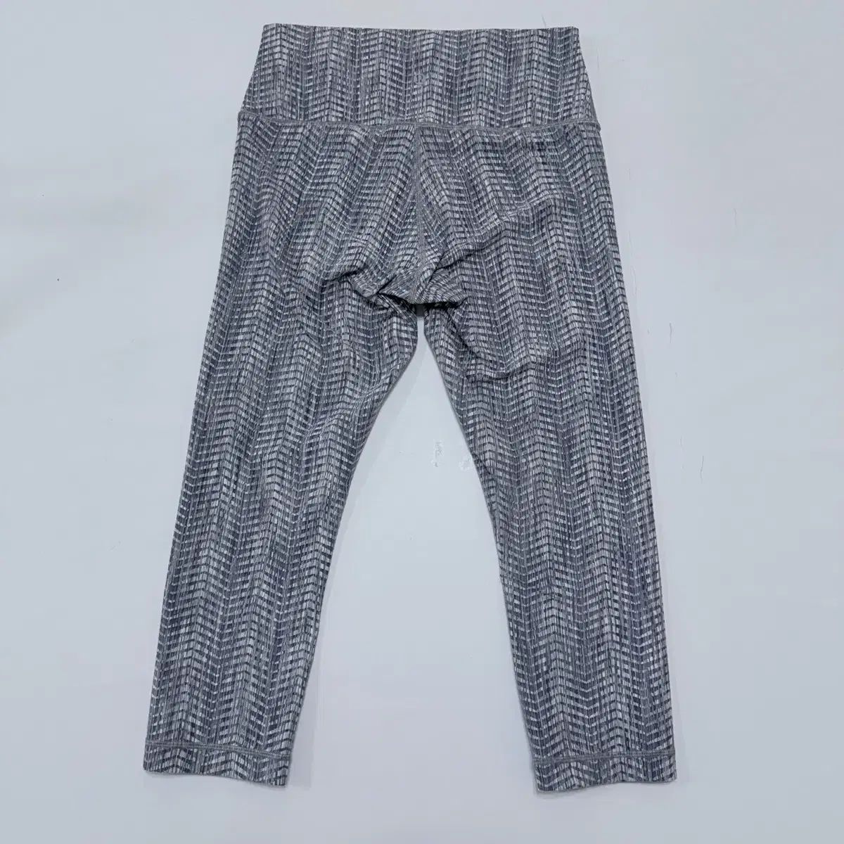 ショップ ※とと様専用 【新品】lululemon ルルレモン レギンス/サイズ