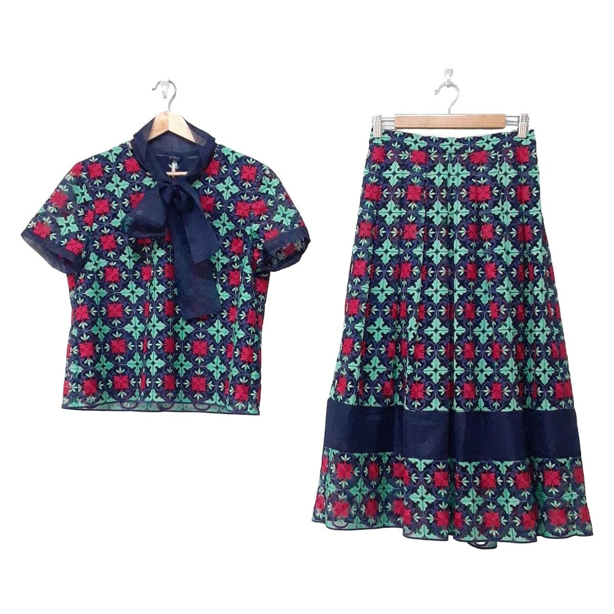 グレースコンチネンタル スカートセットアップ レディース - ライトグリーン×ネイビー×ピンク 刺繍|ウエストゴム