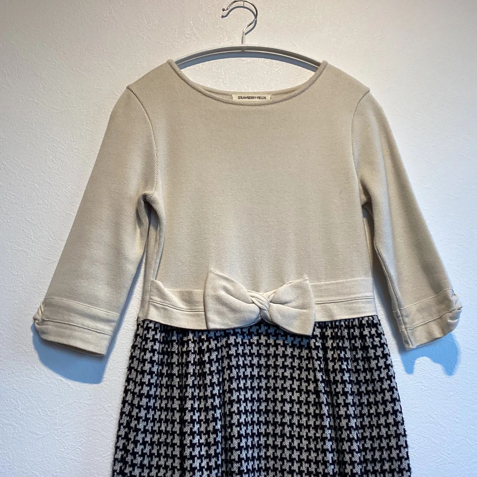ほぼ未使用♡ストロベリーフィールズ LUSH STRAWBERRY FEELS FOREVER ボディスプレー - メルカリ