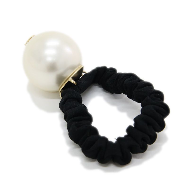 シャネル ヘアゴム ココマーク ブラック/ホワイト F22V 楽天市場】CHANEL シャネル CC ココマーク シュシュ F22V