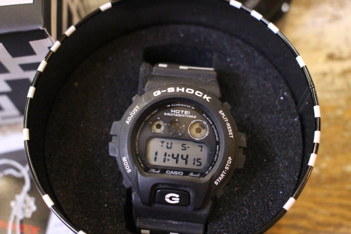 【未使用】G-SHOCK×布袋寅泰30周年スペシャル記念モデル DW-6900 G-SHOCK×布袋寅泰30周年スペシャル記念モデル DW-6900 - メルカリ