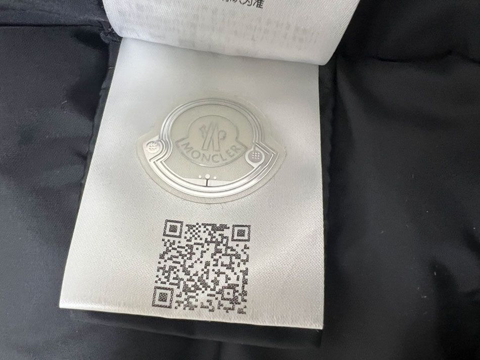 MONCLER モンクレール ABELLE GIUBBOTTO ダウンジャケット ファー フード キッズサイズ ブラック ナイロン 10 anni 140cm WWW_OLIVIERBERNSTEIN_COM