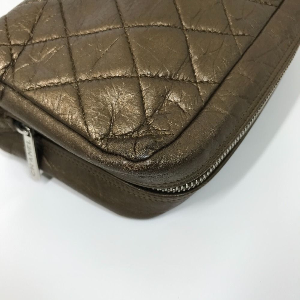 CHANEL シャネル ポーチ メイクポーチ 化粧ポーチ キルティング