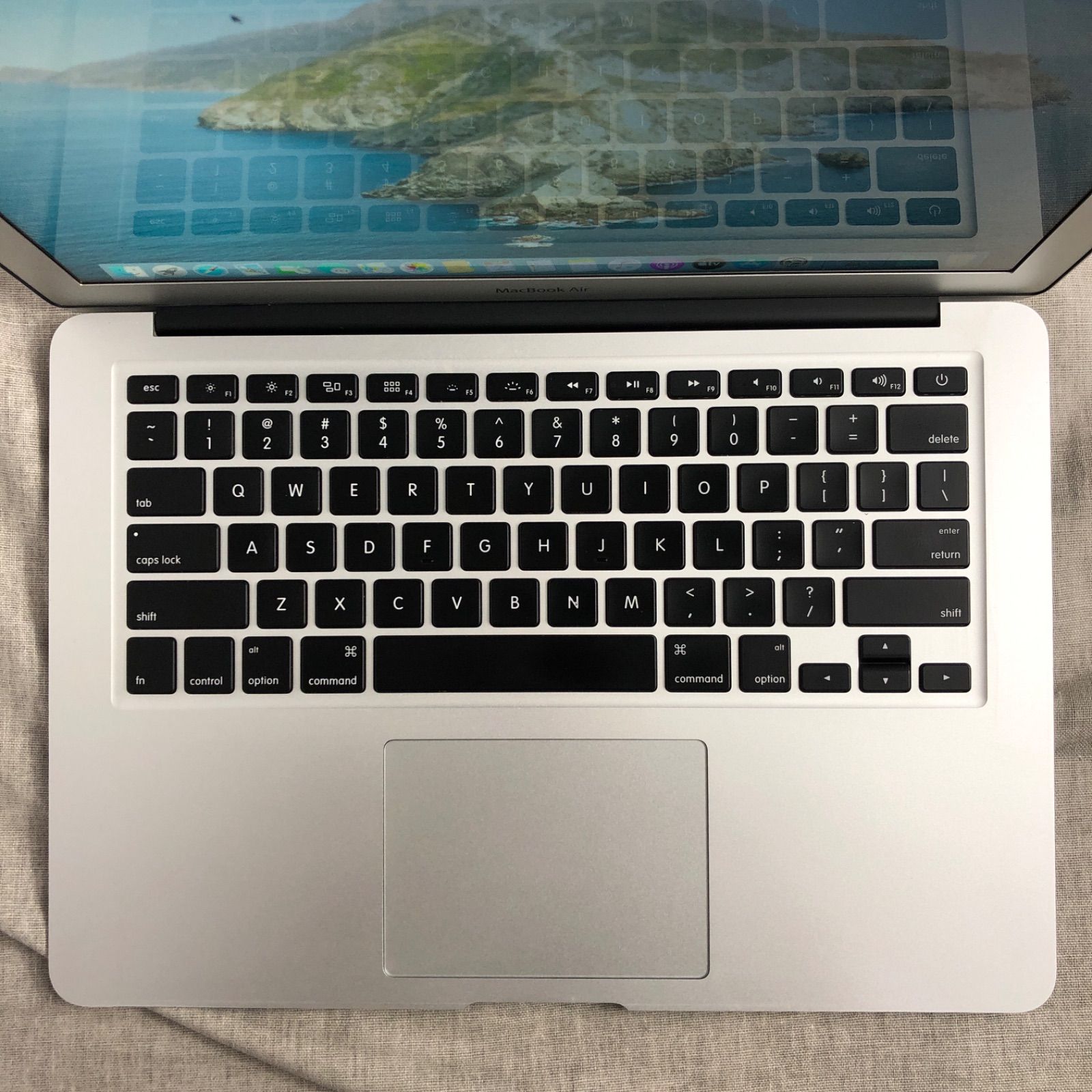 本体のみ】MacBook Air A1466(EMC3178)-