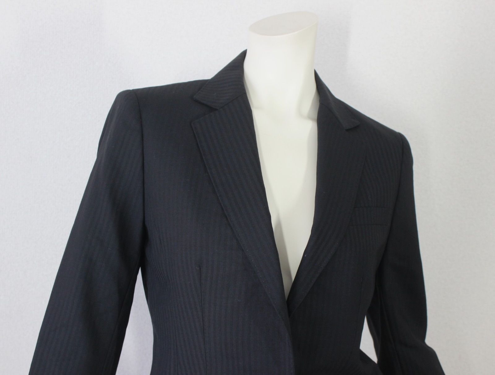 セットアップスーツ