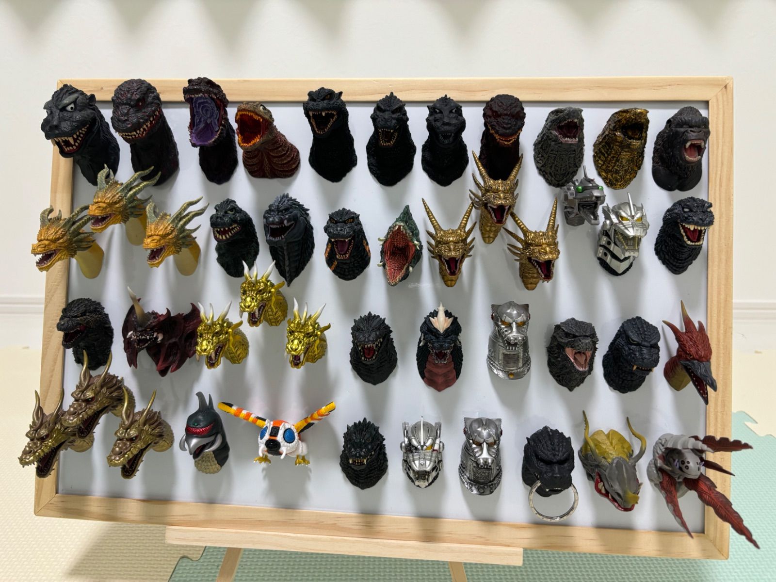 モンスターヘッドマグネット ゴジラ 43＋3個 まとめ売り - メルカリ